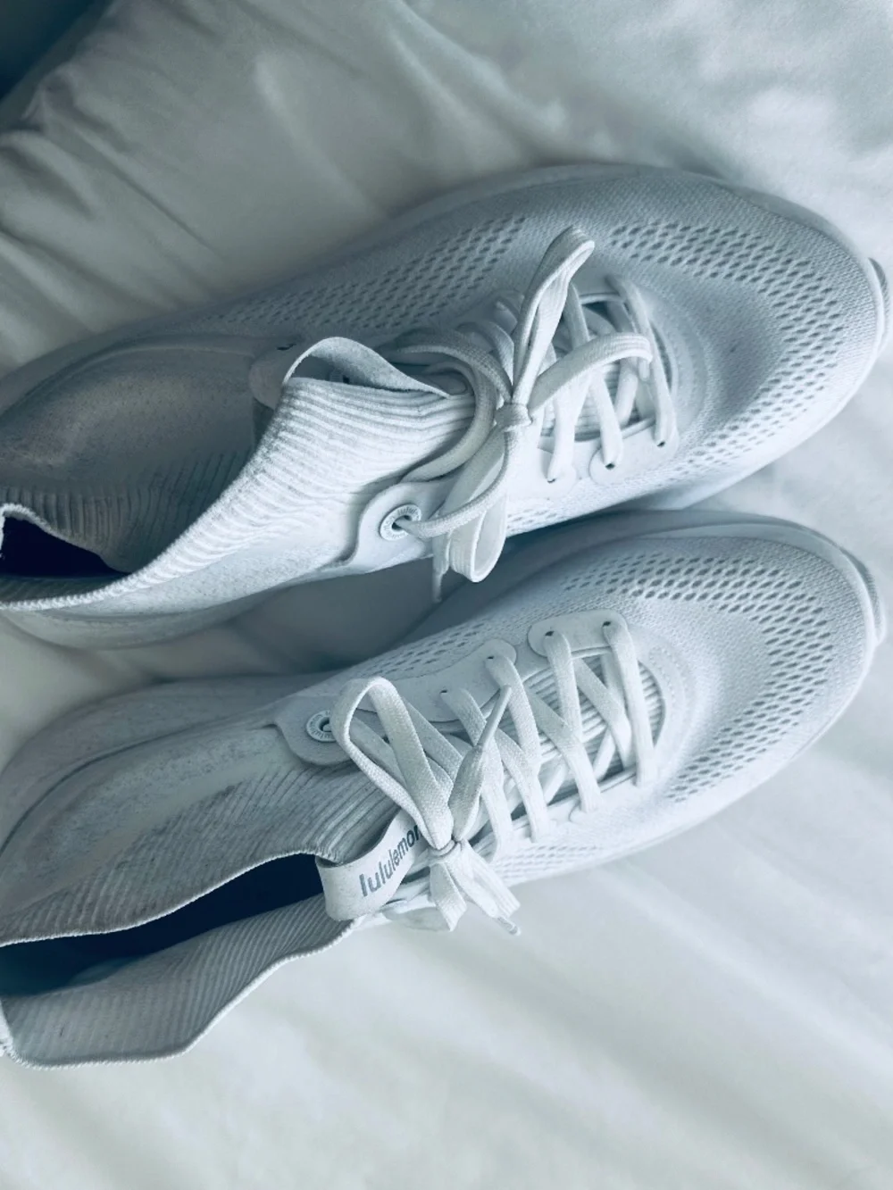 Lululemon High Top Slip On Sneakers womens sz 9.5